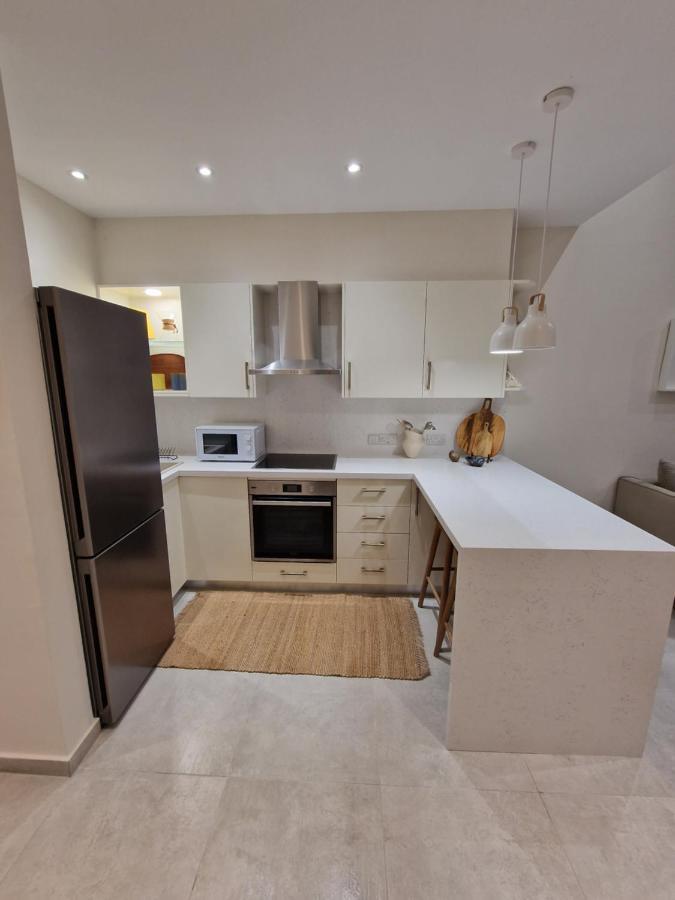 Poseidon'S Limnaria Apartment Paphos 外观 照片